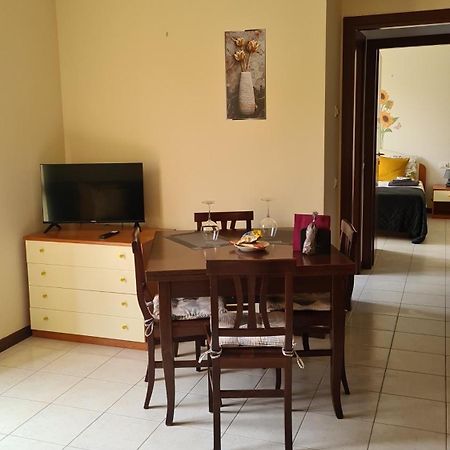 Casa Mirella - Appartamento Zona Bellagio Magreglio Buitenkant foto