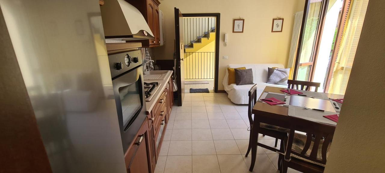Casa Mirella - Appartamento Zona Bellagio Magreglio Buitenkant foto