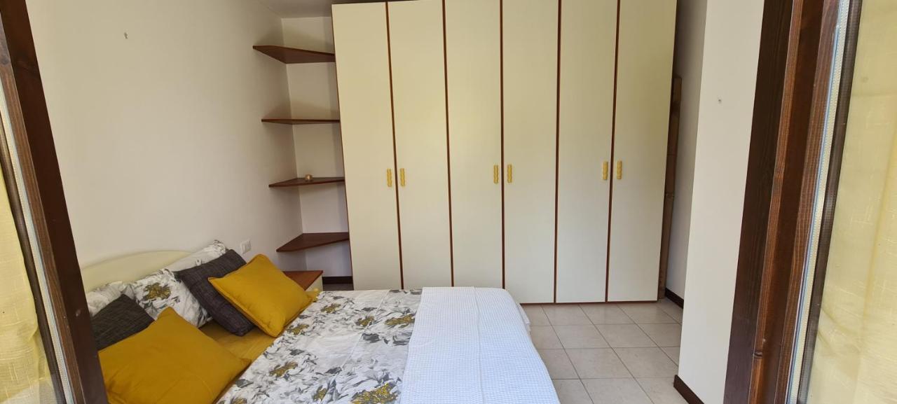 Casa Mirella - Appartamento Zona Bellagio Magreglio Buitenkant foto