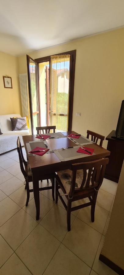 Casa Mirella - Appartamento Zona Bellagio Magreglio Buitenkant foto